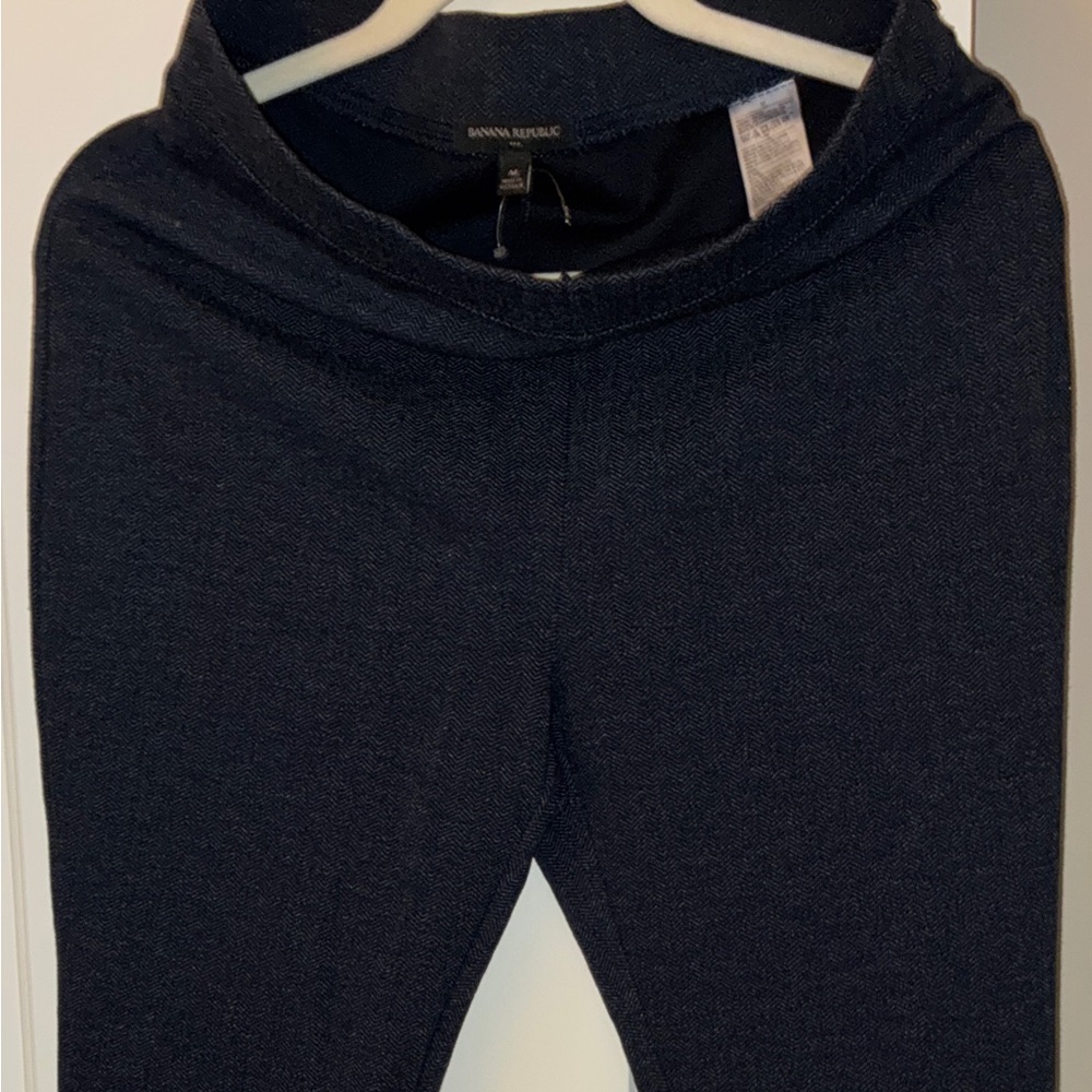 Banana‎ Republic Dark Navy Trousers Sz M Gently used.